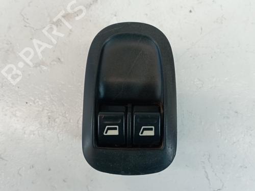 Used Left front window switch PEUGEOT 206 Hatchback (2A/C) 1.6 16V (109 hp) 25312919