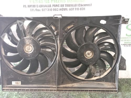 Used Radiator fan OPEL VECTRA C (Z02) [2002-2009]  25321565