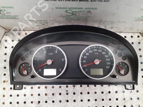 Used Instrument cluster FORD MONDEO III Saloon (B4Y) [2000-2007]  25316577
