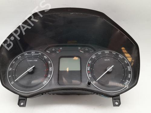 Used Instrument cluster Instrument cluster SKODA OCTAVIA II (1Z3) [2004-2013] 37998582 37998582