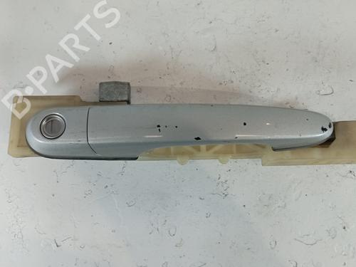 Used Front right exterior door handle HYUNDAI TUCSON (JM) [2004-2019]  25312818