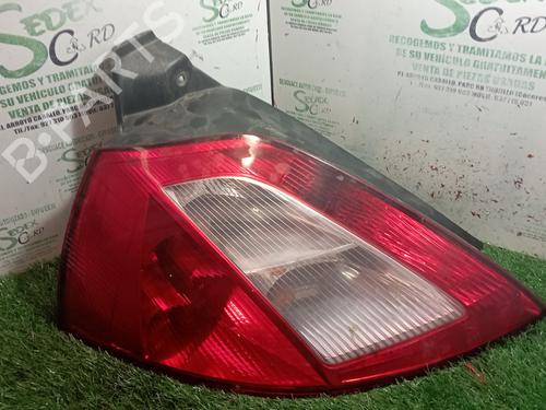 Used Left taillight RENAULT MEGANE II (BM0/1_, CM0/1_) [2001-2012]  25312239