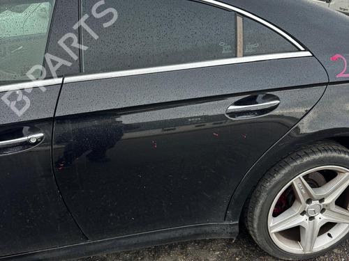 Used Left rear door MERCEDES-BENZ CLS (C219) [2004-2011]  31602982