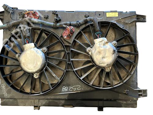 Used Radiator fan Radiator fan 37030498 37030498
