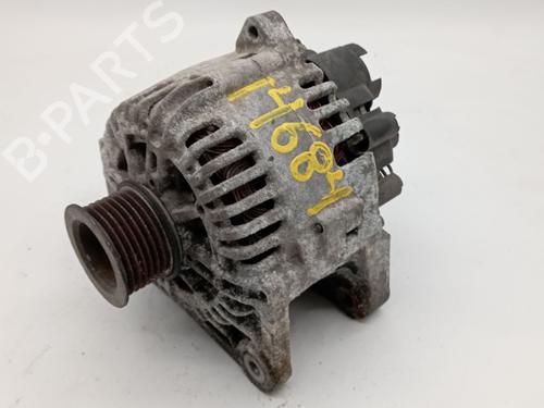 Used Alternator RENAULT SCÉNIC II (JM0/1_) [2003-2010]  25722403