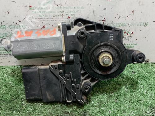 Vindusheismotor høyre bak VW PASSAT B5 Variant (3B5) [1997-2001]  25314148