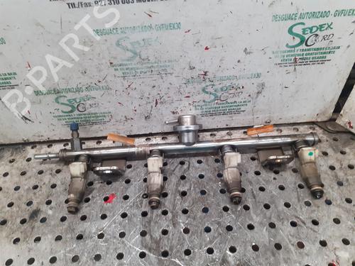 Used Injection rail FORD MONDEO III Saloon (B4Y) [2000-2007]  25325084