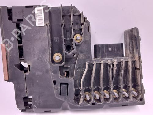 Used Fuse box Fuse box MERCEDES-BENZ E-CLASS (W212) E 220 CDI / BlueTEC (212.001, 212.002) (170 hp) 34215302 34215302