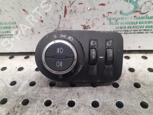 Used Headlight switch OPEL CORSA D (S07) [2006-2015]  25309656