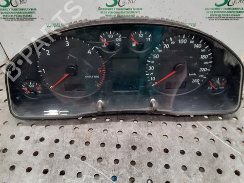 Used Instrument cluster AUDI A6 C5 (4B2) [1997-2005]  25326816