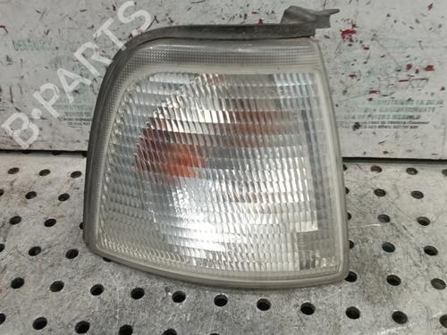 Used Right front indicator AUDI 80 B3 Saloon (893, 894, 8A2) [1986-1991]  25308575