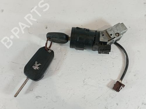 Used Ignition barrel PEUGEOT 2008 I (CU_) [2013-2025]  27883193