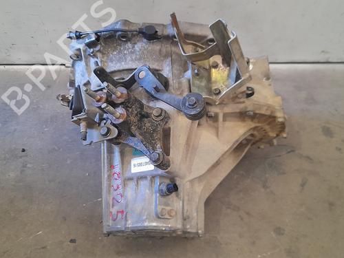 Used Gearbox KIA CARNIVAL II (GQ) [1999-2007]  29387653