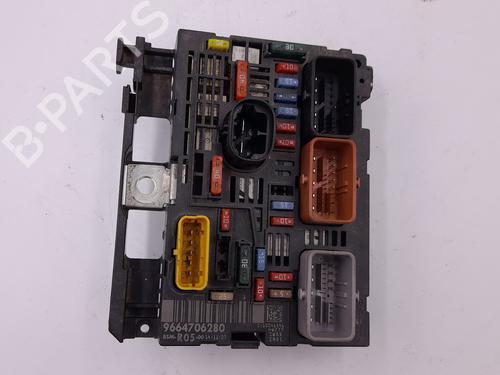 Used Fuse box Fuse box PEUGEOT 308 I (4A_, 4C_) [2007-2016] 33794085 33794085