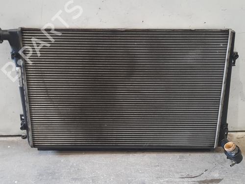 Used Water radiator Water radiator 36782073 36782073