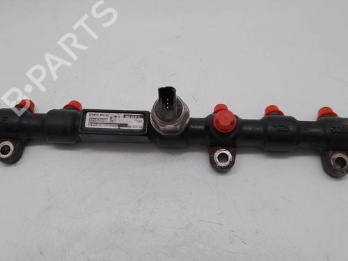 Used Injection rail Injection rail 39193618 39193618