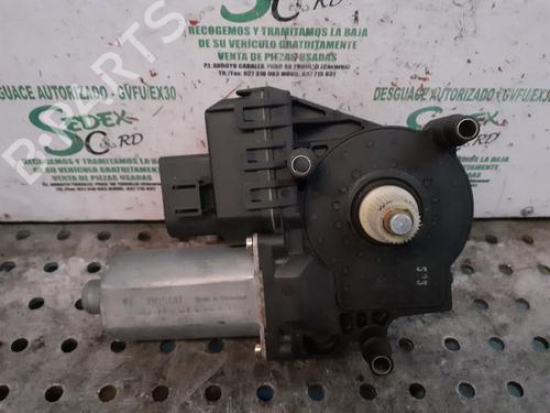 Used Left rear window motor AUDI A4 B5 Avant (8D5) 1.9 TDI quattro (110 hp) 25312412