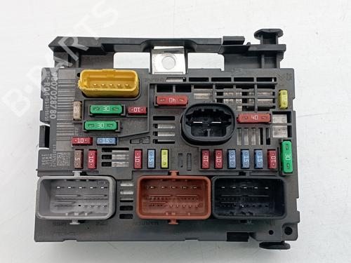 Used Fuse box CITROËN BERLINGO Box Body/MPV (B9) 1.6 BlueHDi 100 4x4 (99 hp) 27360530