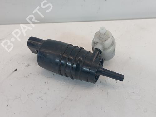 Used Washer pump BMW 2 Gran Tourer (F46) 216 d (116 hp) 25312247
