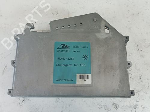 Used Control unit SEAT TOLEDO I (1L2) 2.0 i (115 hp) 25318424