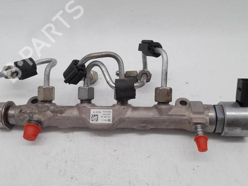 Used Injection rail Injection rail 39568102 39568102