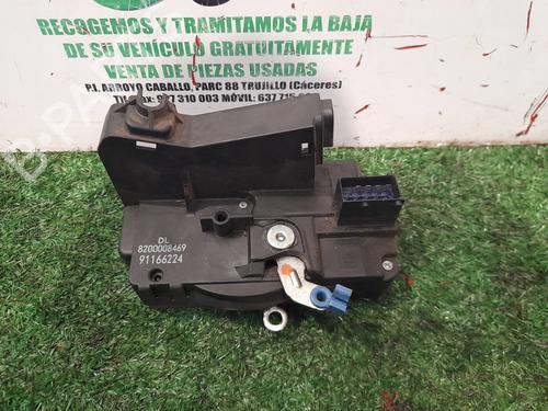 Used Tailgate lock OPEL VIVARO A Van (X83) [2001-2015]  25317774