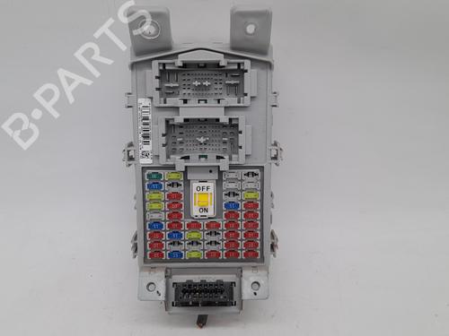 Used Fuse box Fuse box 37444447 37444447