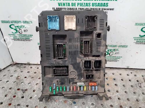Used Fuse box CITROËN C5 I Break (DE_) [2001-2004]  25320501