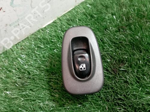 Used Right front window switch HYUNDAI ACCENT II (LC) [1999-2012]  25307378