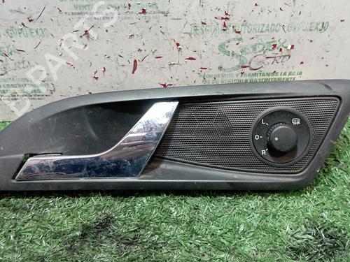 Used Front left interior door handle SKODA OCTAVIA I (1U2) [1996-2010]  25309677