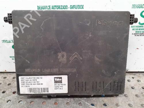 Used Fuse box Fuse box 36837648 36837648