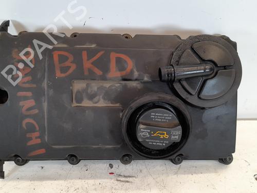 Used Valve cover VW GOLF V (1K1) [2003-2010]  25326178