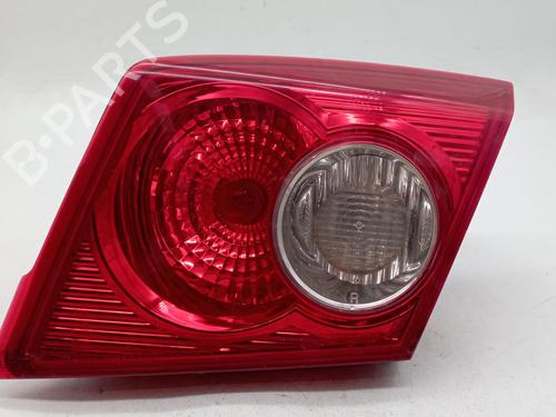 Feu de coffre droit CHEVROLET LACETTI (J200) 1.6 (109 hp) 32074680