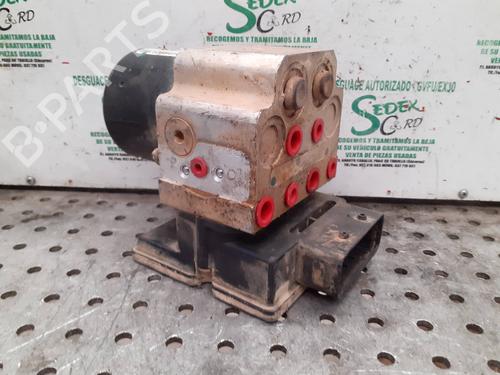 Used ABS pump RENAULT MASTER II Van (FD) [1997-2013]  25328330