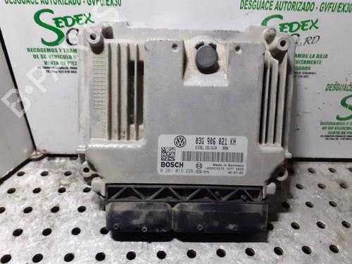 Used Engine control unit (ECU) VW GOLF V (1K1) [2003-2010]  25324024