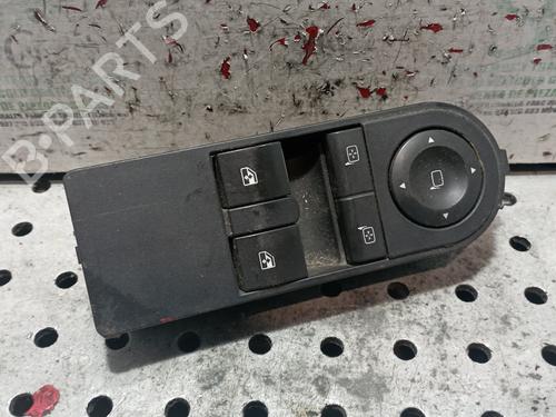 Used Left front window switch OPEL ASTRA H (A04) [2004-2014]  25314544