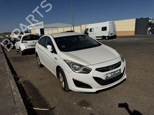 Front bumper HYUNDAI i40 I (VF) 1.7 CRDi | BP29877639C7