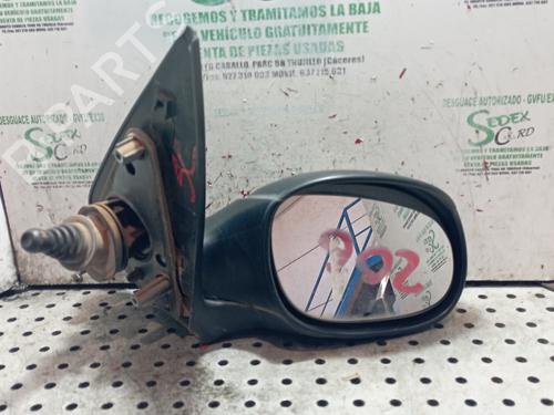 Used Right mirror PEUGEOT 206 Hatchback (2A/C) 1.4 i (75 hp) 25311817