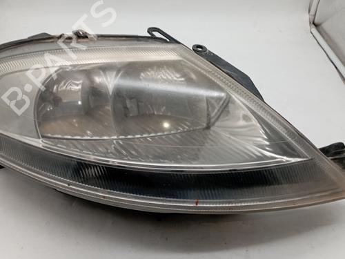 Phare droit CITROËN C3 I (FC_, FN_) 1.4 HDi (68 hp) 32303422
