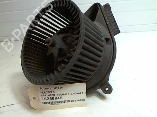 Heater blower motor MERCEDES-BENZ SPRINTER 4-t Platform/Chassis (B904) 411 CDI BP25632381M62