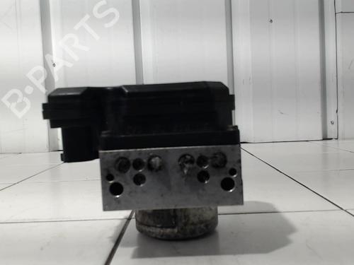 Used ABS pump NISSAN JUKE (F15) 1.5 dCi (110 hp) 31583957