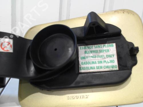 Klapa wlewu paliwa RENAULT MEGANE II (BM0/1_, CM0/1_) 1.6 16V (BM0C, CM0C) | BP27403454C131 