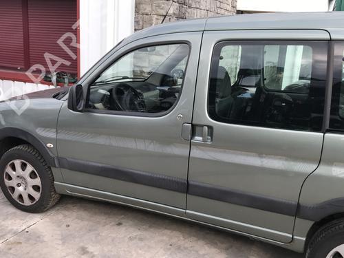 Left taillight PEUGEOT PARTNER MPV (5_, G_) 1.6 HDi 90 | BP26326076C34  - Image 19