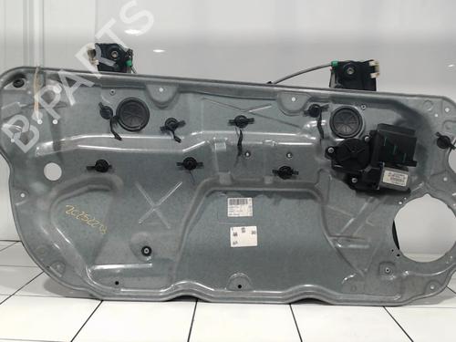 Used Front left window mechanism Front left window mechanism VW POLO IV (9N_, 9A_) 1.9 TDI (101 hp) 39585215 39585215