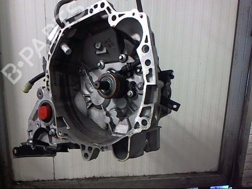 Used Gearbox DACIA SANDERO II 1.0 SCe 75 (B8JC, B8JD) (73 hp) 25635575