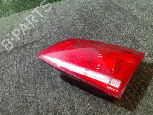 Used Right tailgate light Right tailgate light VW PASSAT B7 Variant (365) 1.6 TDI (105 hp) 25631386 25631386