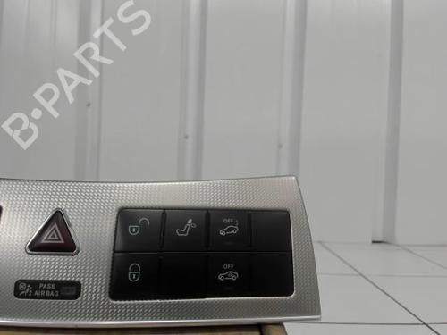 Used Switch Switch MERCEDES-BENZ CLK (C209) CLK 320 CDI (209.320) (224 hp) 25647587 25647587