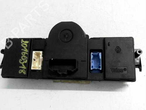 Used Climate control Climate control RENAULT MEGANE II Saloon (LM0/1_) [2003-2026] 25646285 25646285