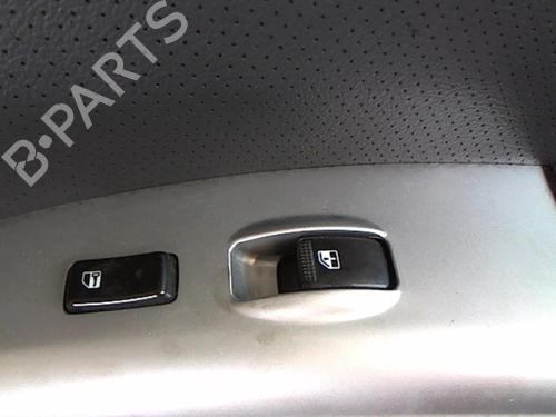 Right front door KIA SPORTAGE II (JE_, KM_) 2.0 CRDi 4WD | BP25633268C3