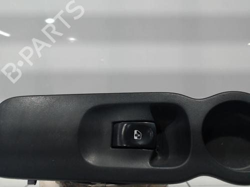 Used Right front window switch Right front window switch RENAULT MODUS / GRAND MODUS (F/JP0_) 1.2 (JP0C, JP0K, FP0C, FP0K, FP0P, JP0P, JP0T) (75 hp) 40013895 40013895